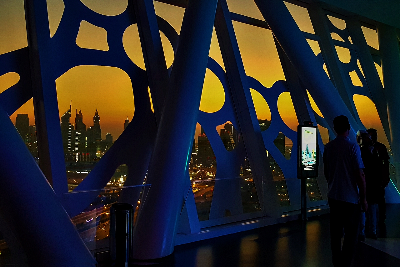 Framing Dubai A Giant Structure Showcases More Than Just a Skyline Perez